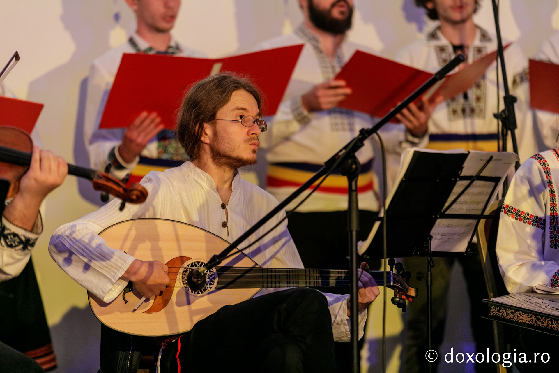 Foto: Pr. Silviu Cluci IBMF 2021: Concert de muzică tradițională din Liban, Cipru și România