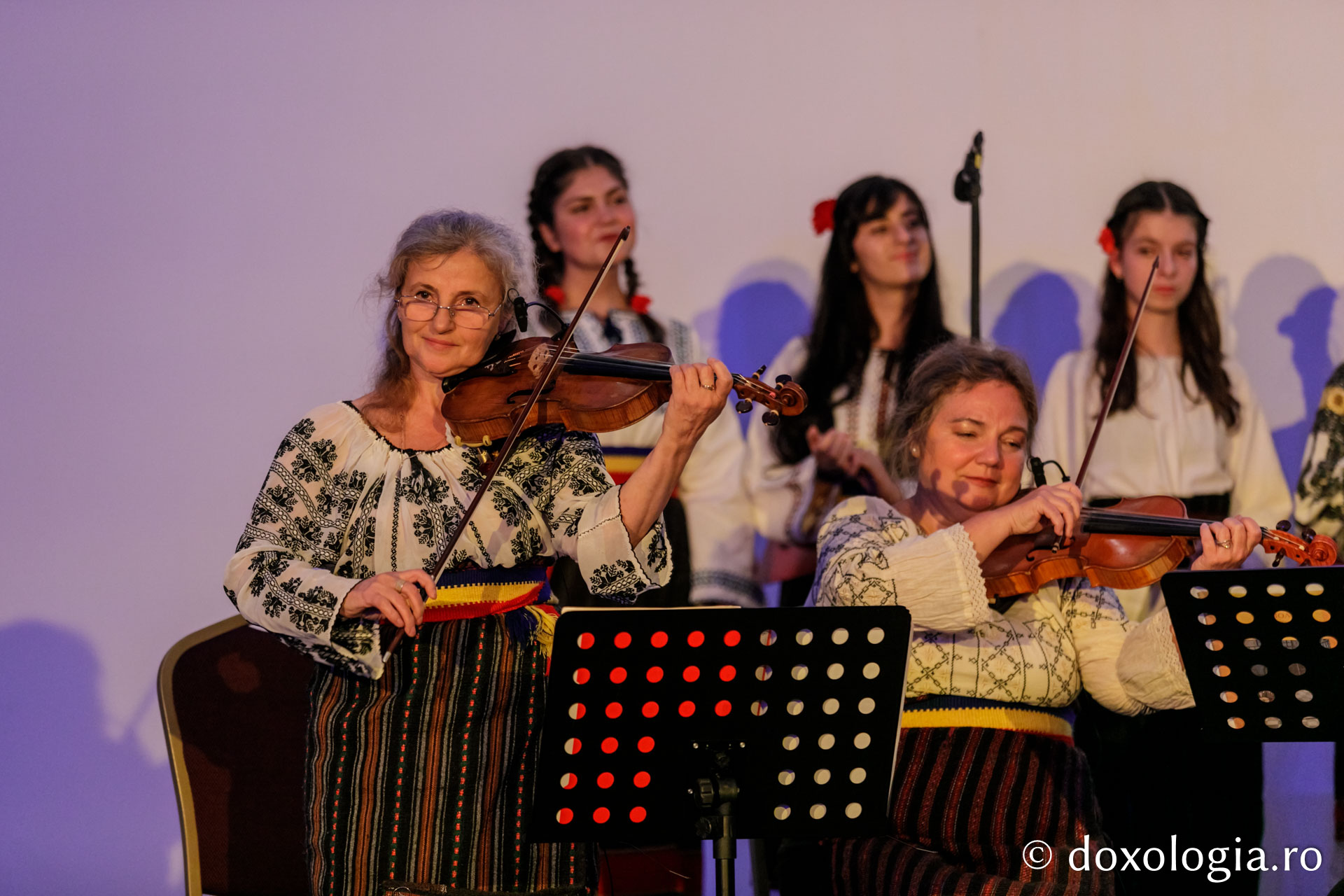 Foto: Pr. Silviu Cluci IBMF 2021: Concert de muzică tradițională din Liban, Cipru și România