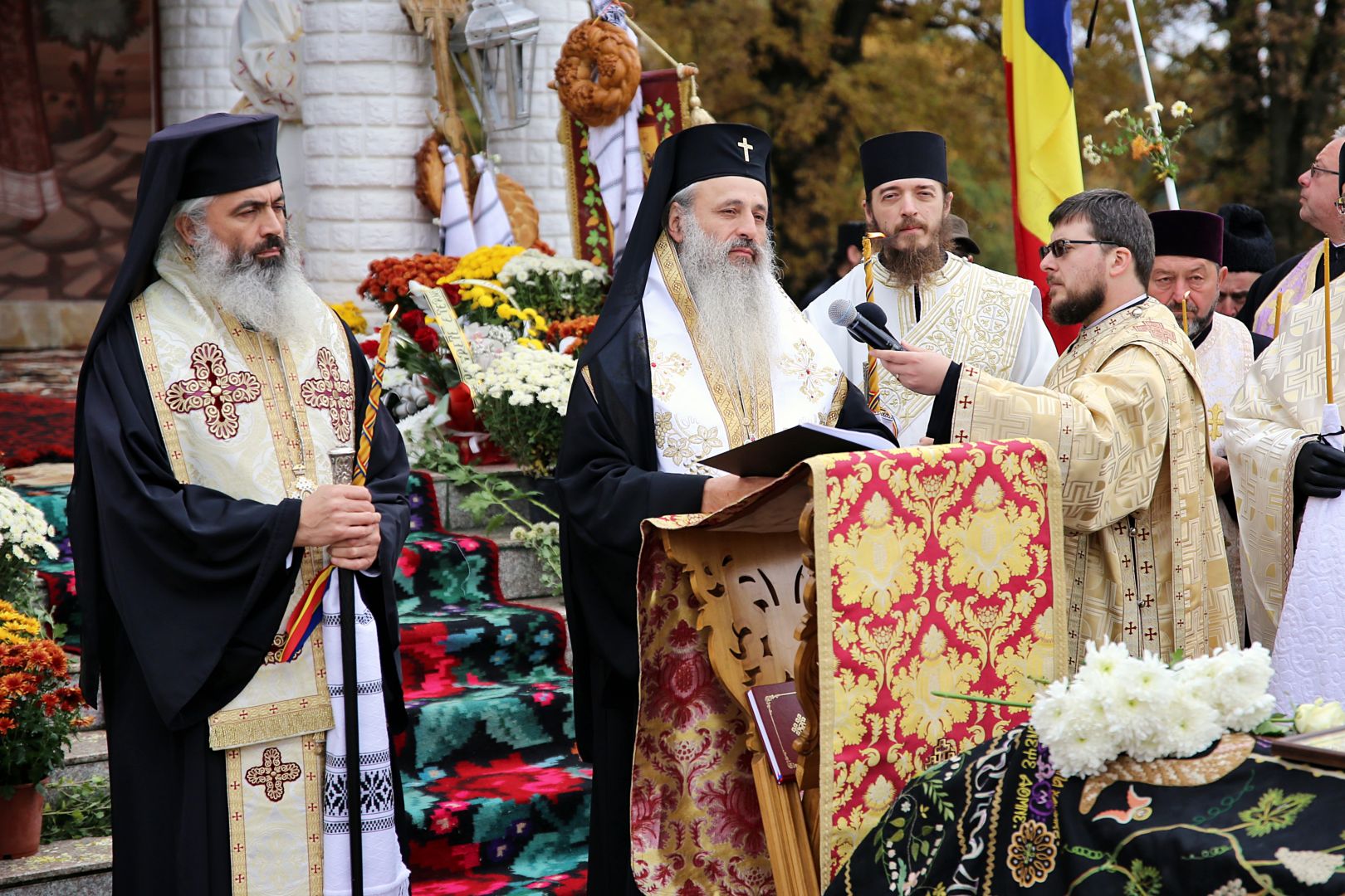 Ieroschimonahul Elefterie Păduraru a fost înhumat la Schitul Cărbuna: „Avem certitudinea că Dumnezeu l-a primit în rândul drepților”