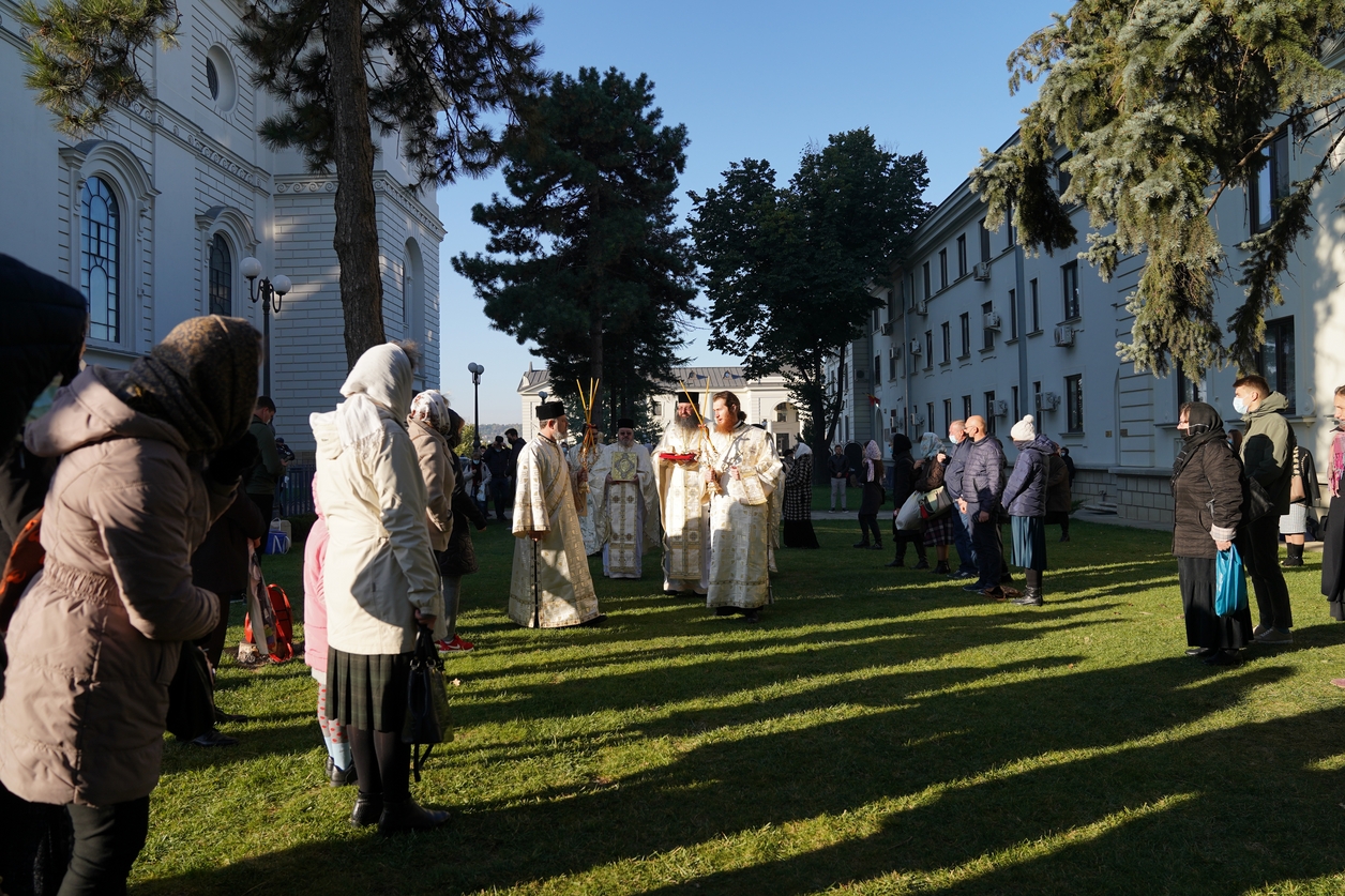 PS Părinte Nichifor Botoșăneanul: „Viața creștinului trebuie să fie o pregătire permanentă pentru întâlnirea cu Dumnezeu”