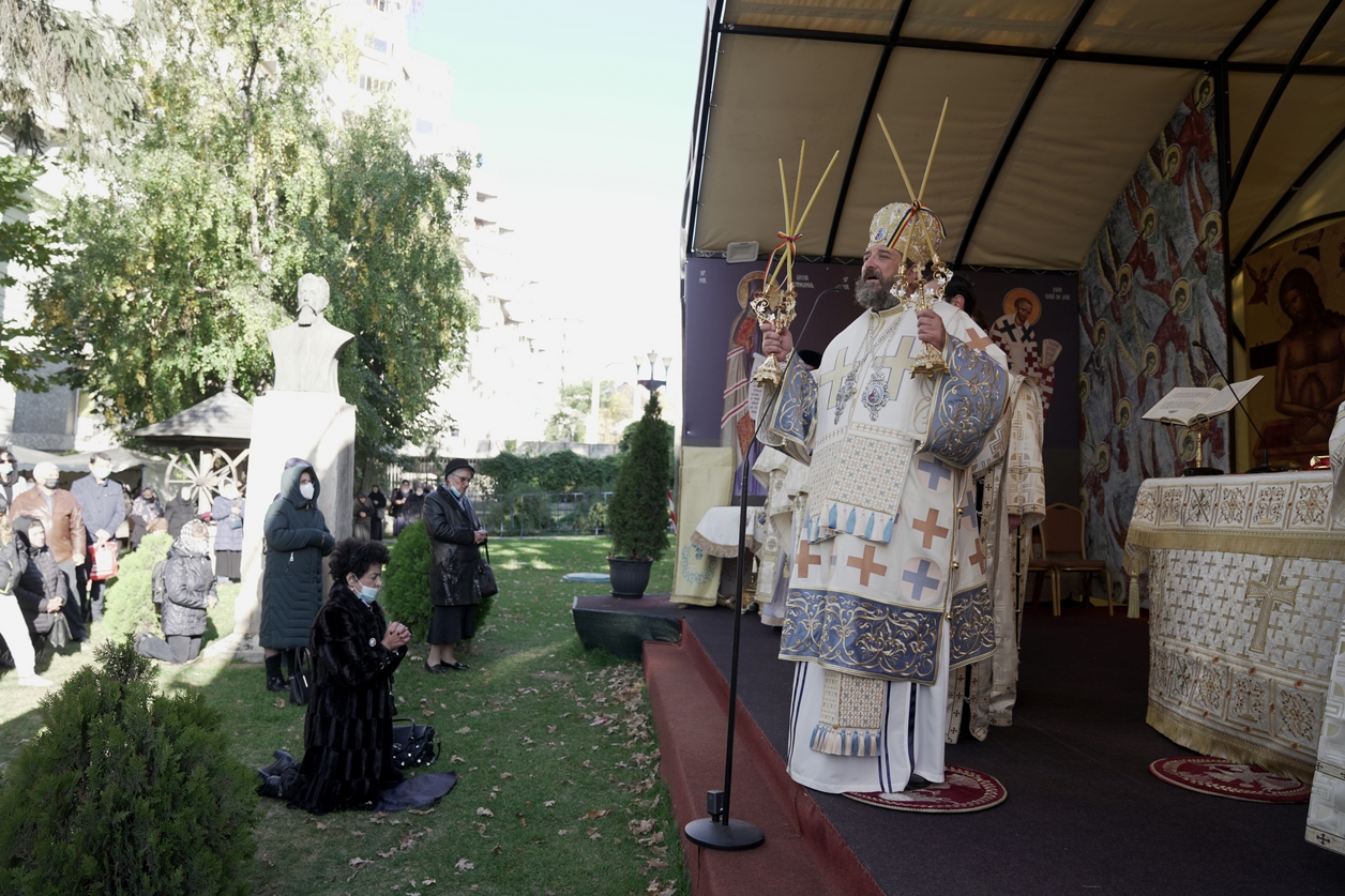 PS Părinte Nichifor Botoșăneanul: „Viața creștinului trebuie să fie o pregătire permanentă pentru întâlnirea cu Dumnezeu”