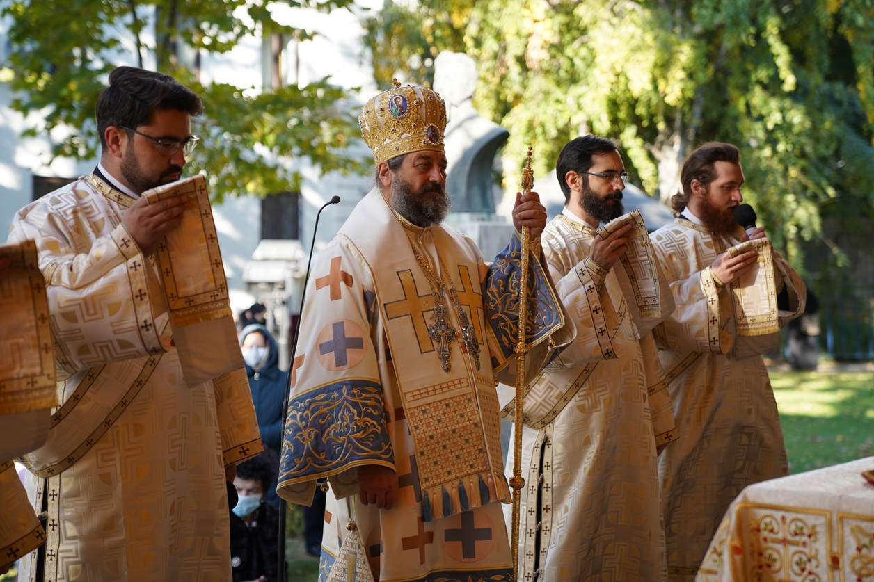 PS Părinte Nichifor Botoșăneanul: „Viața creștinului trebuie să fie o pregătire permanentă pentru întâlnirea cu Dumnezeu”