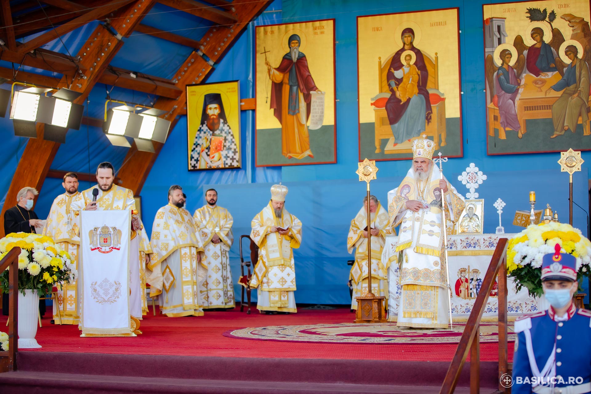 (Foto) Sărbătoarea Sfântului Dimitrie cel Nou la Patriarhie – 2021