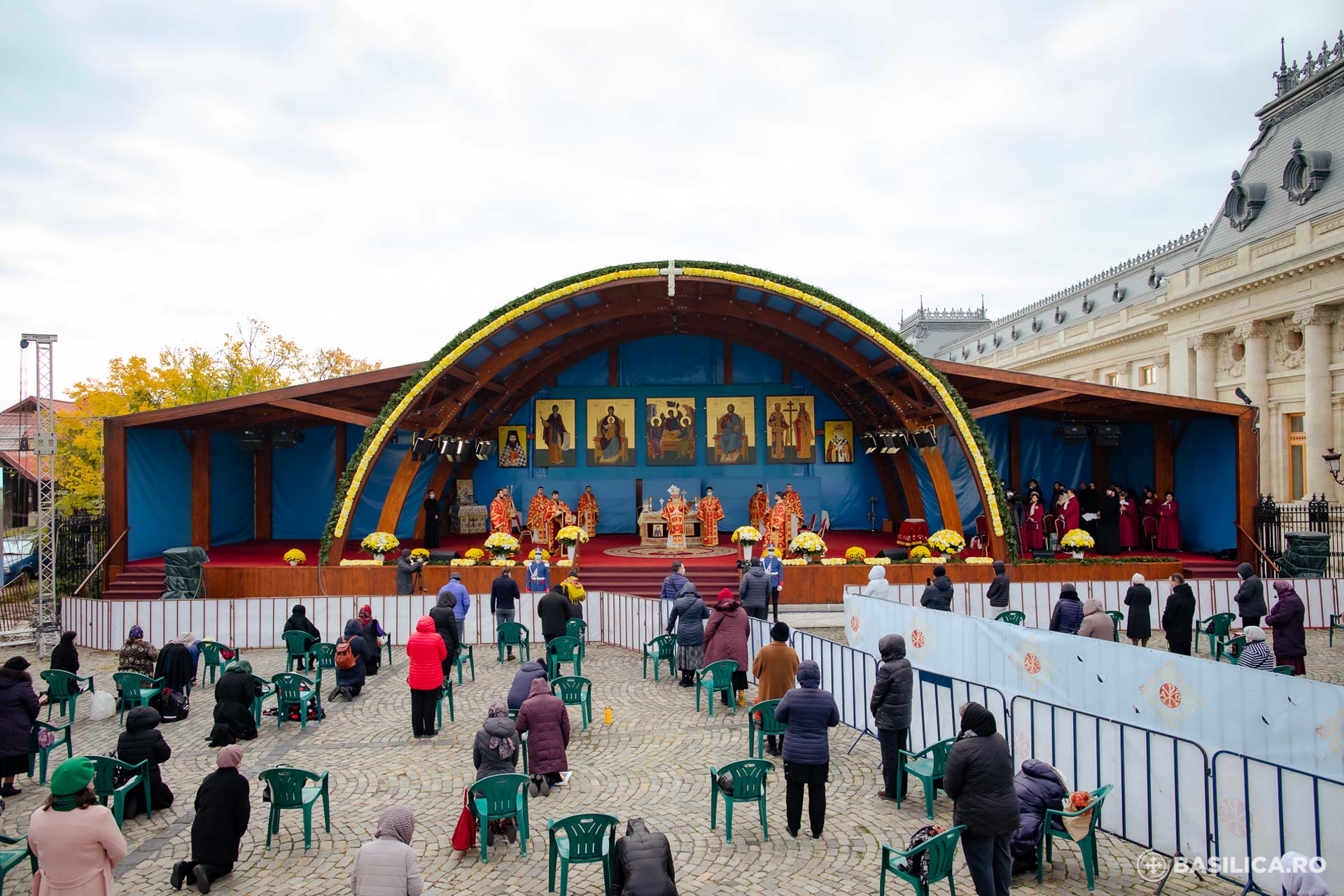 (Foto) Sărbătoarea Sfântului Dimitrie, Izvorâtorul de Mir, la Patriarhie – 2021