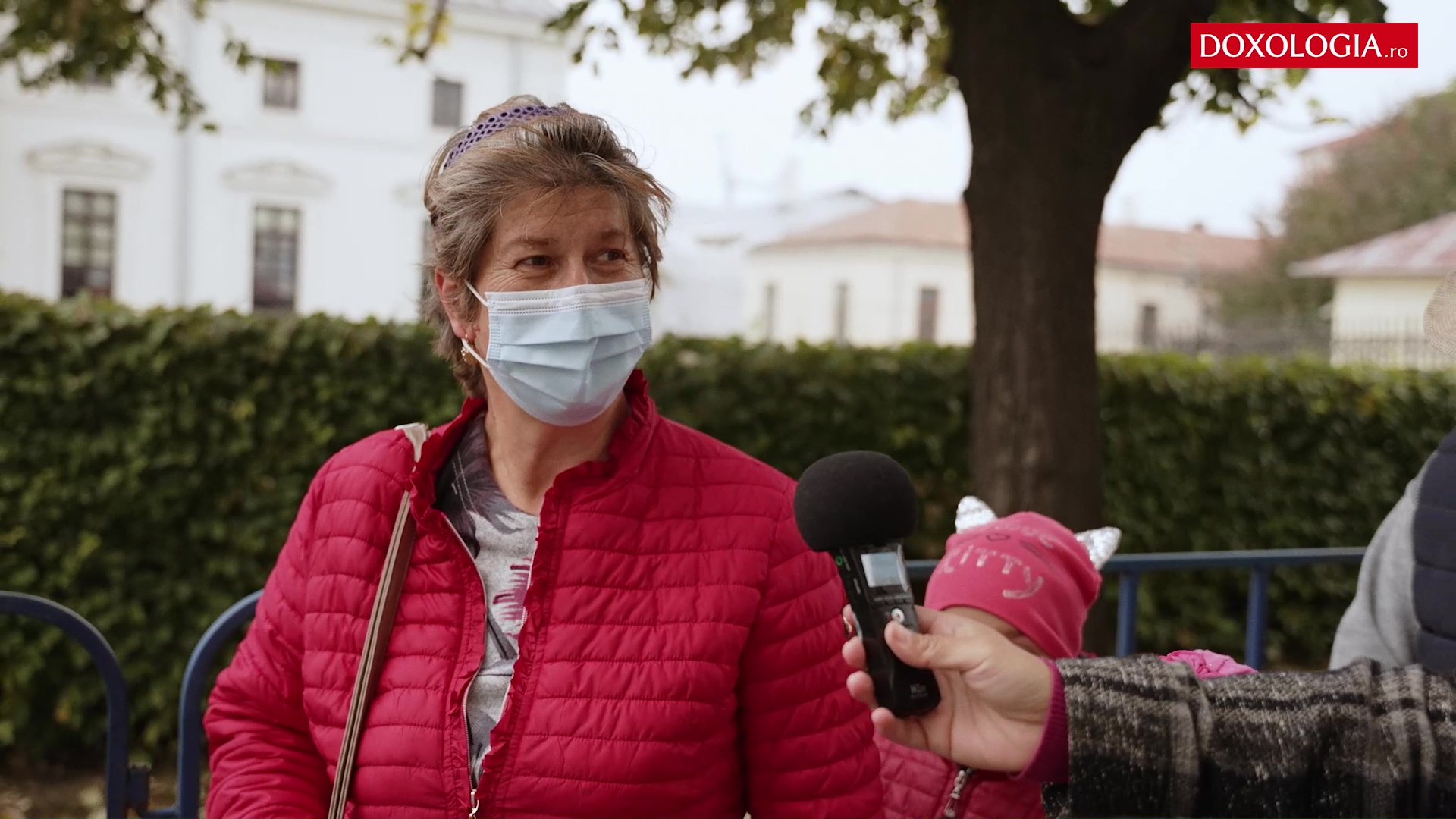 (Video) Ajutor la operație – suntem datori să ne întoarcem mereu să mulțumim Sfintei Parascheva (Video) Ajutor la operație – suntem datori să ne întoarcem mereu să mulțumim Sfintei Parascheva
