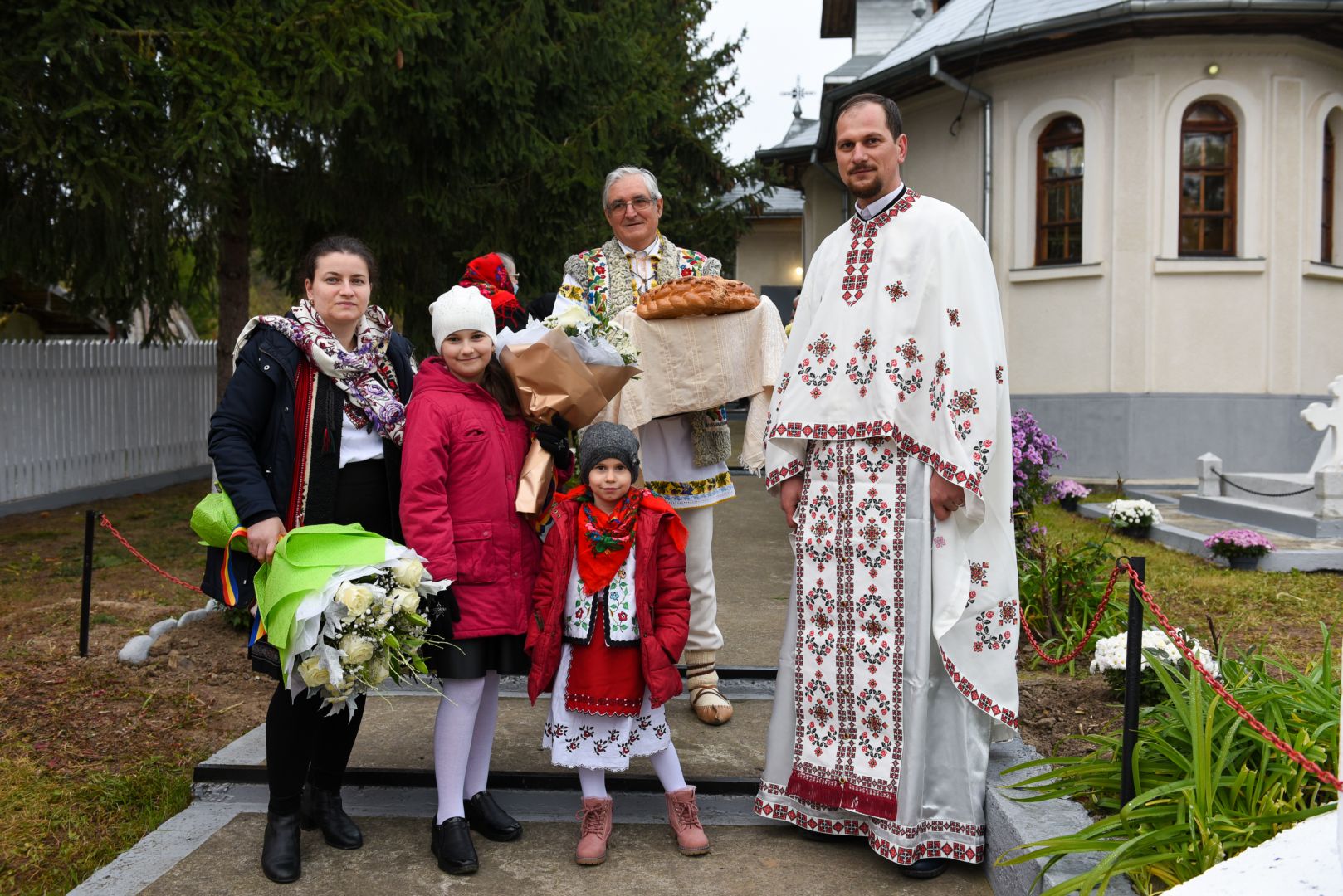 Ansamblul Parohiei Poiana – Brăești a fost sfințit de PS Nichifor Botoșăneanul