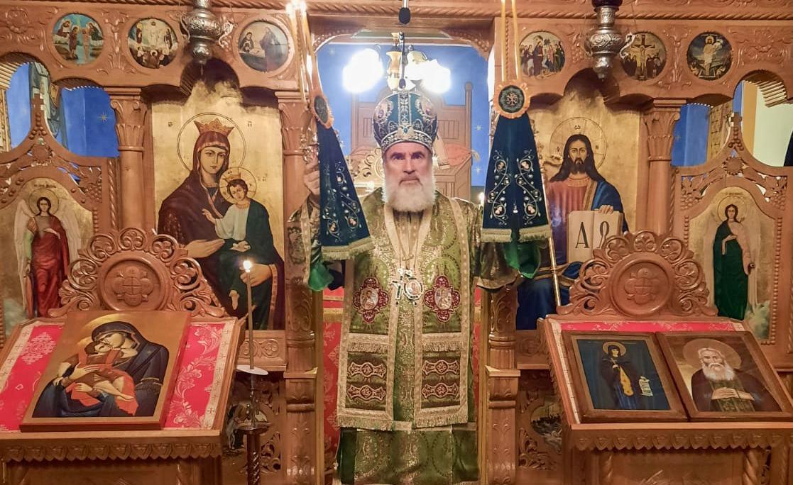 Liturghie arhierească în paraclisul chiriarhal din Roman