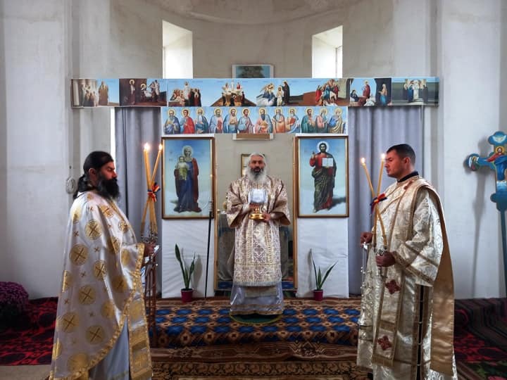 PS Antonie: „Sfinţii sunt făclii care ne luminează calea spre Dumnezeu”