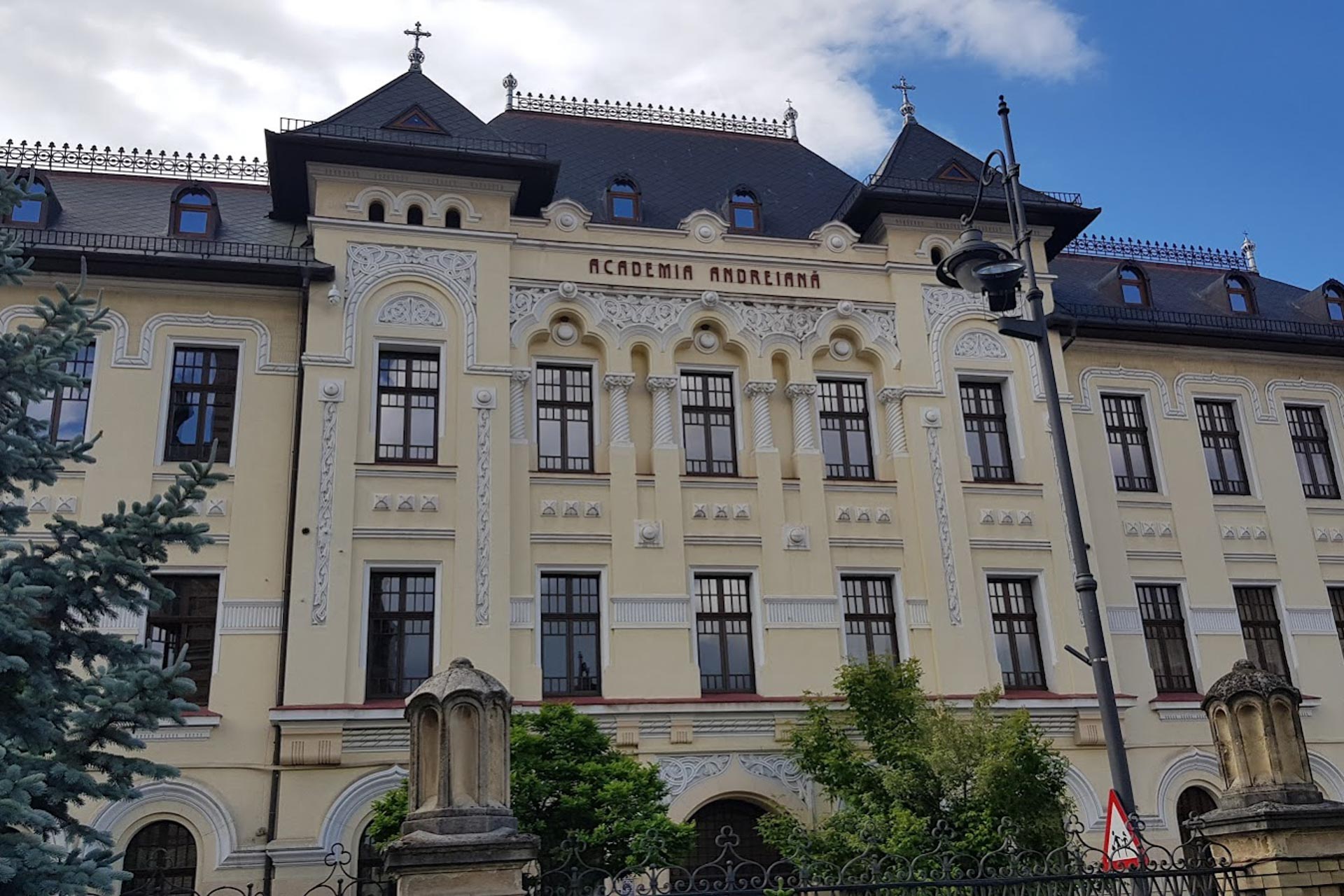 Pelerinaj pe urmele părintelui Dumitru Stăniloae