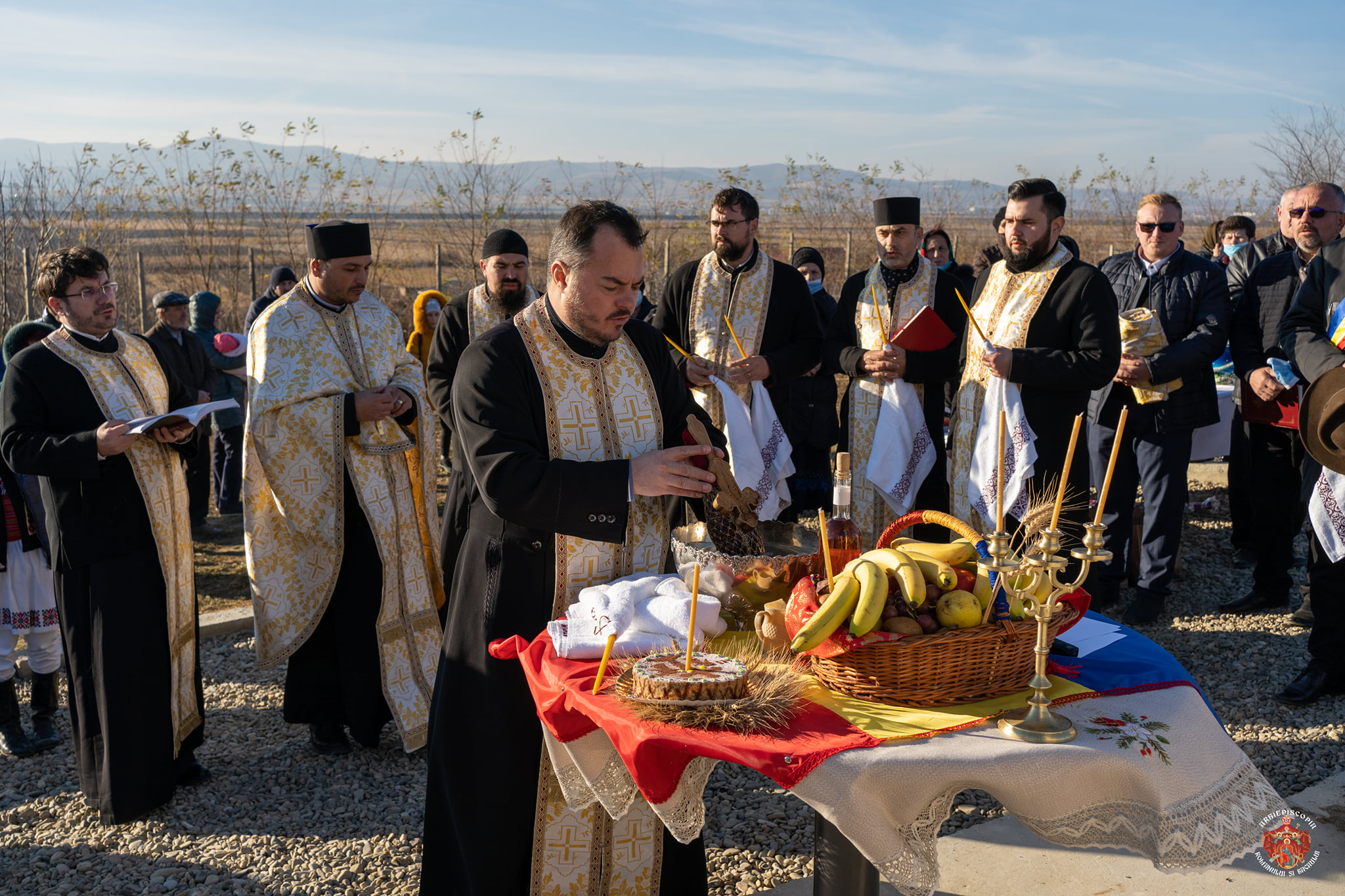 Monument dedicat eroilor în filia Gioseni a Parohiei Chetriş