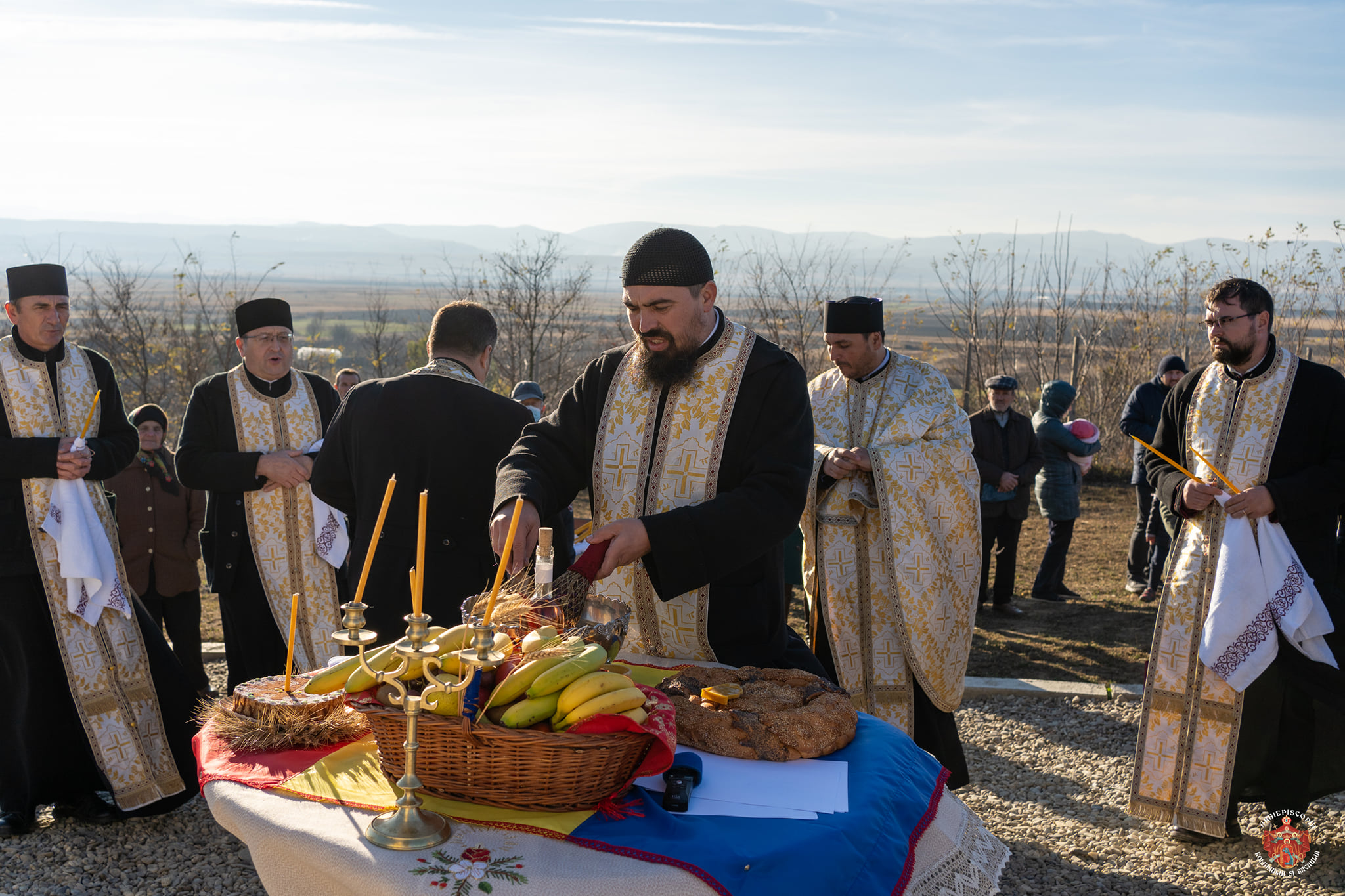 Monument dedicat eroilor în filia Gioseni a Parohiei Chetriş