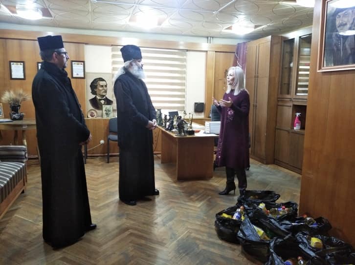 Daruri pentru zece angajaţi ai Teatrului Naţional din Bălţi