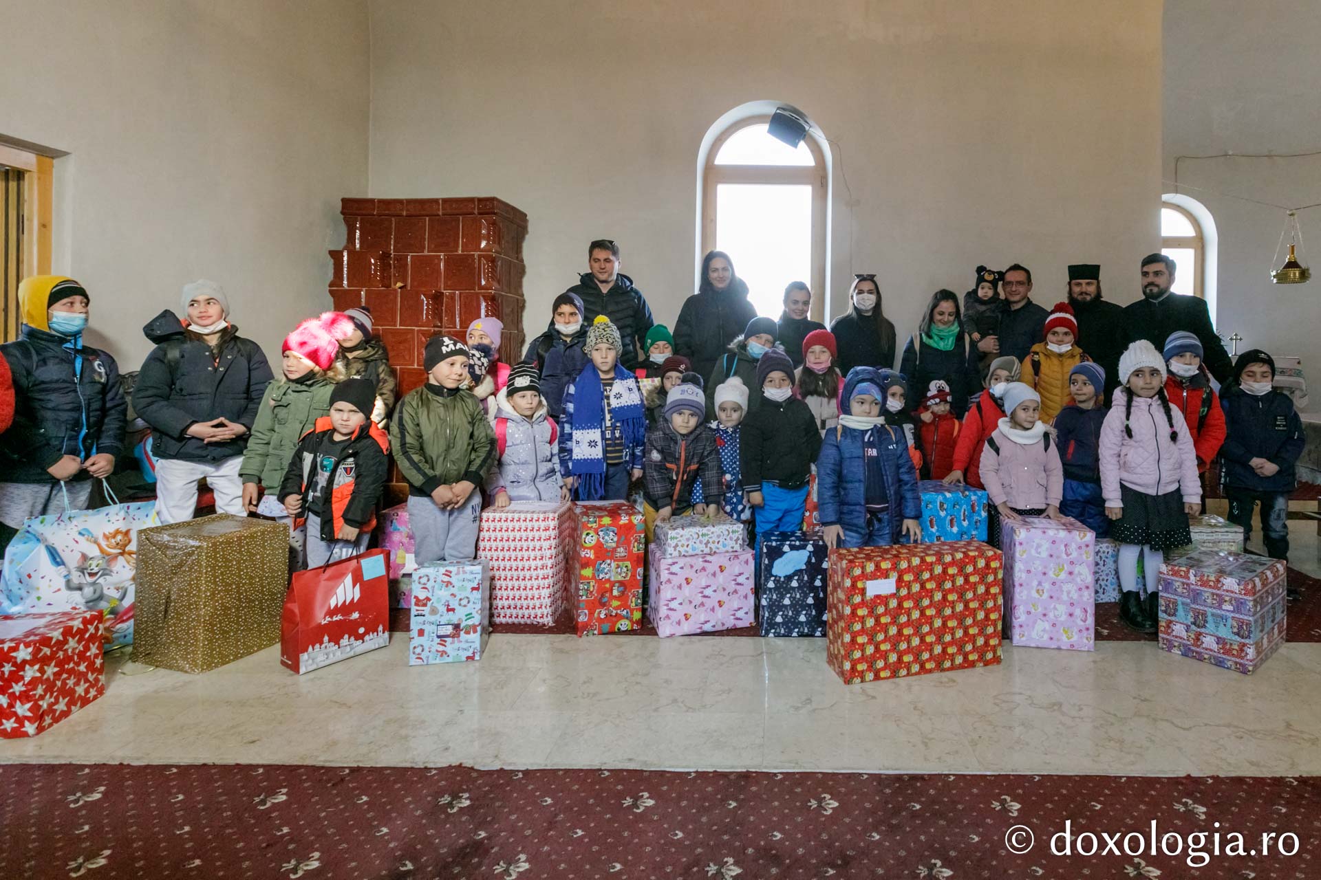 Acțiune filantropică la parohia Holm – Podu Iloaiei