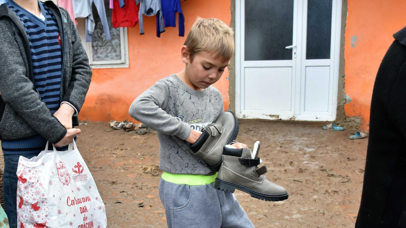 Asociația „Filantropia Ortodoxă”, a Episcopiei Hușilor, pornește și în acest an în Caravana „Dar de Crăciun”