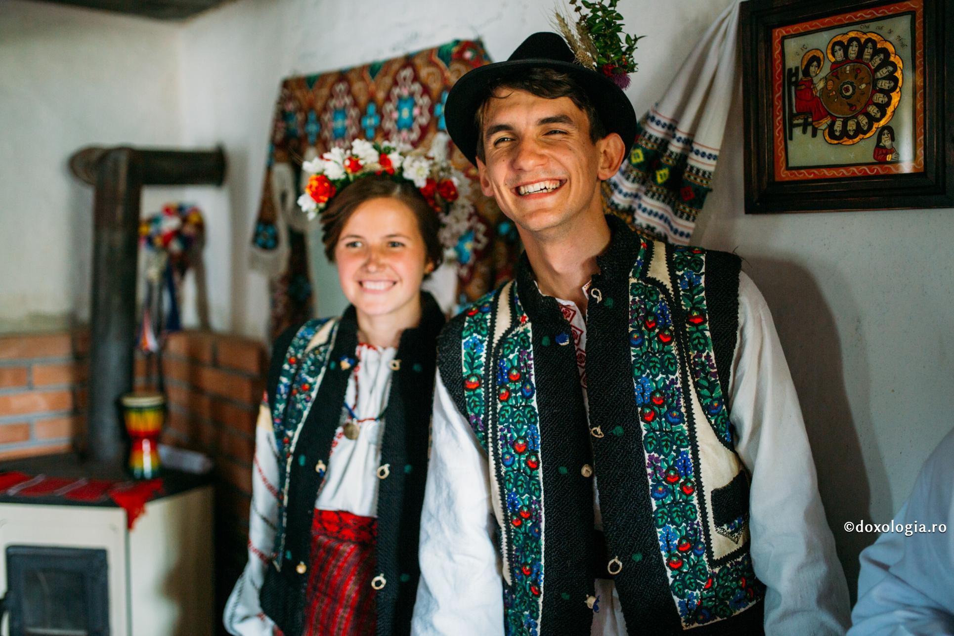 Bucurați-vă întotdeauna!