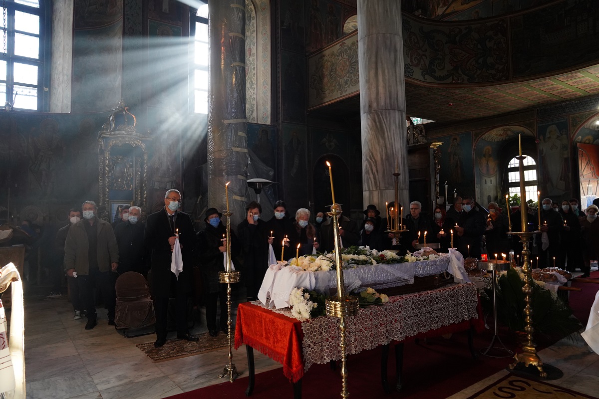 Profesorul Corneliu Oniscu, creatorul primului antidepresiv românesc, a fost înmormântat la Iași