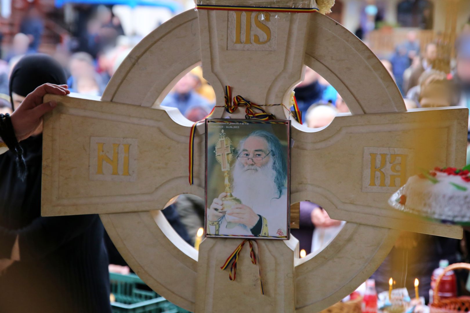 Hram la Petru Vodă: „Cu cât vremurile sunt mai grele, cu atât Sfânta Euharistie se cuvine a fi mai des săvârșită”