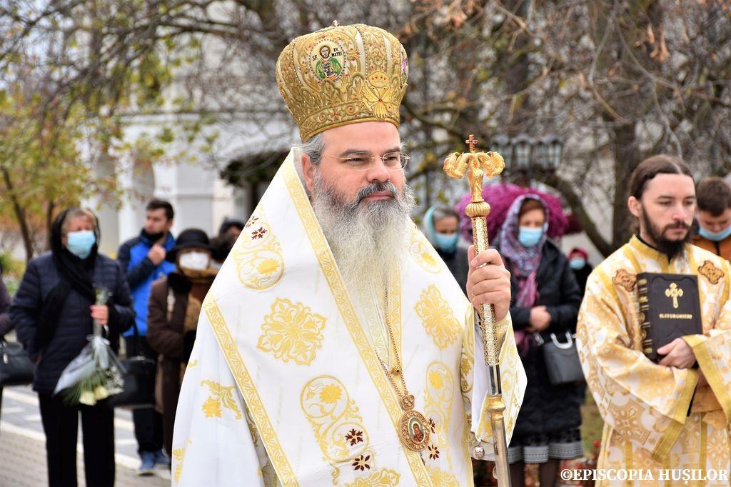 PS Ignatie: „Să ne trăim credința autentic. Aceasta nu are nevoie de spectacol și stridență!”