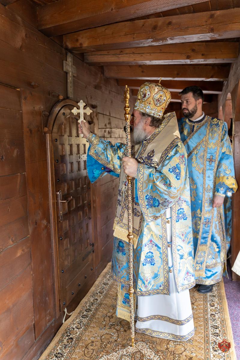 Ansamblul Mănăstirii Diaconeşti, sfinţit de către IPS Ioachim