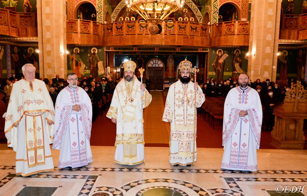 Foto: episcopiadevei.ro Pomenirea Sfântului Mucenic Ștefan la Catedrala „Adormirea Maicii Domnului” din Deva