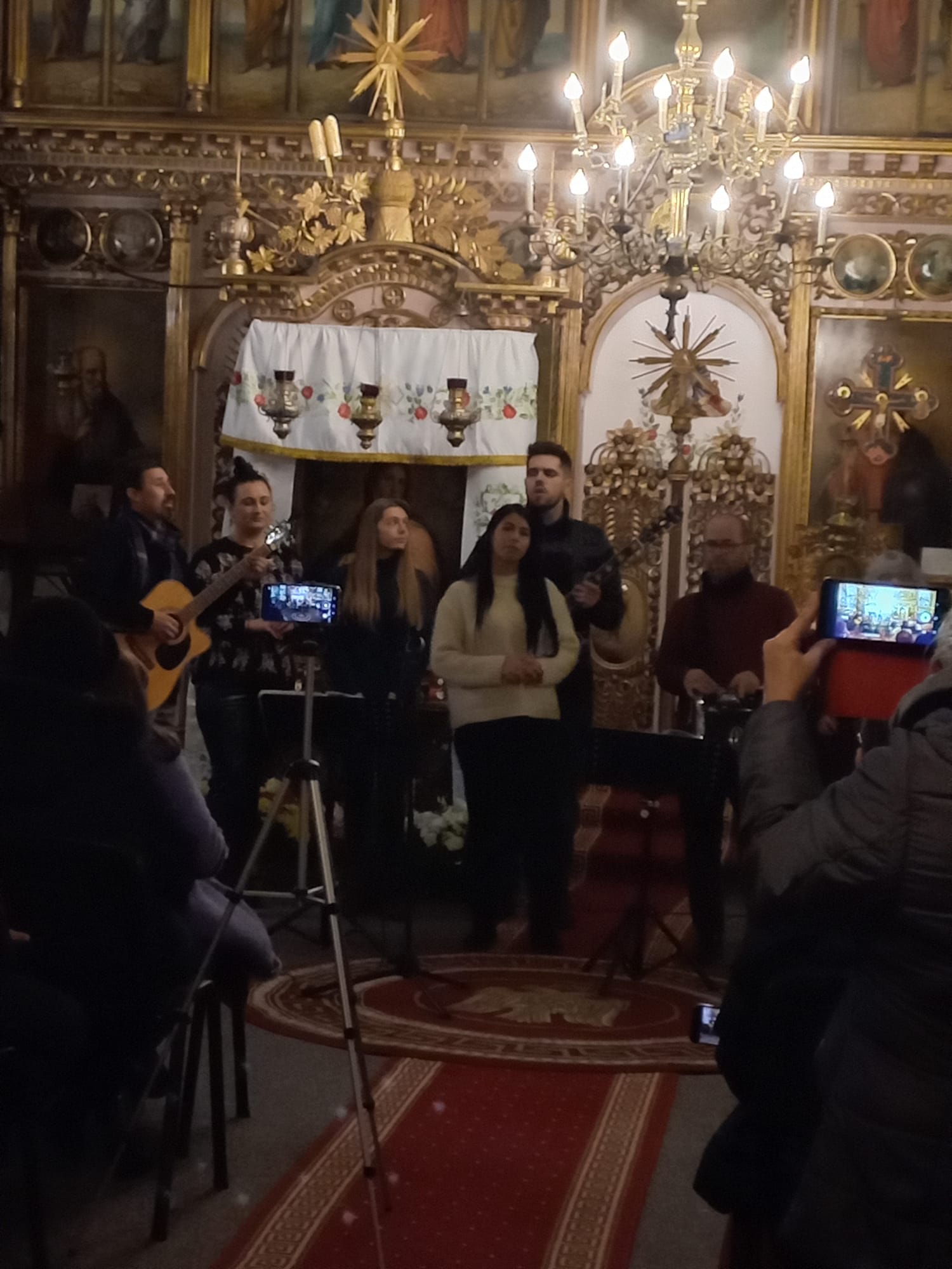 Concert de colinde la Parohia Negrești 1, organizat „din dorința de a-i bucura pe enoriași”