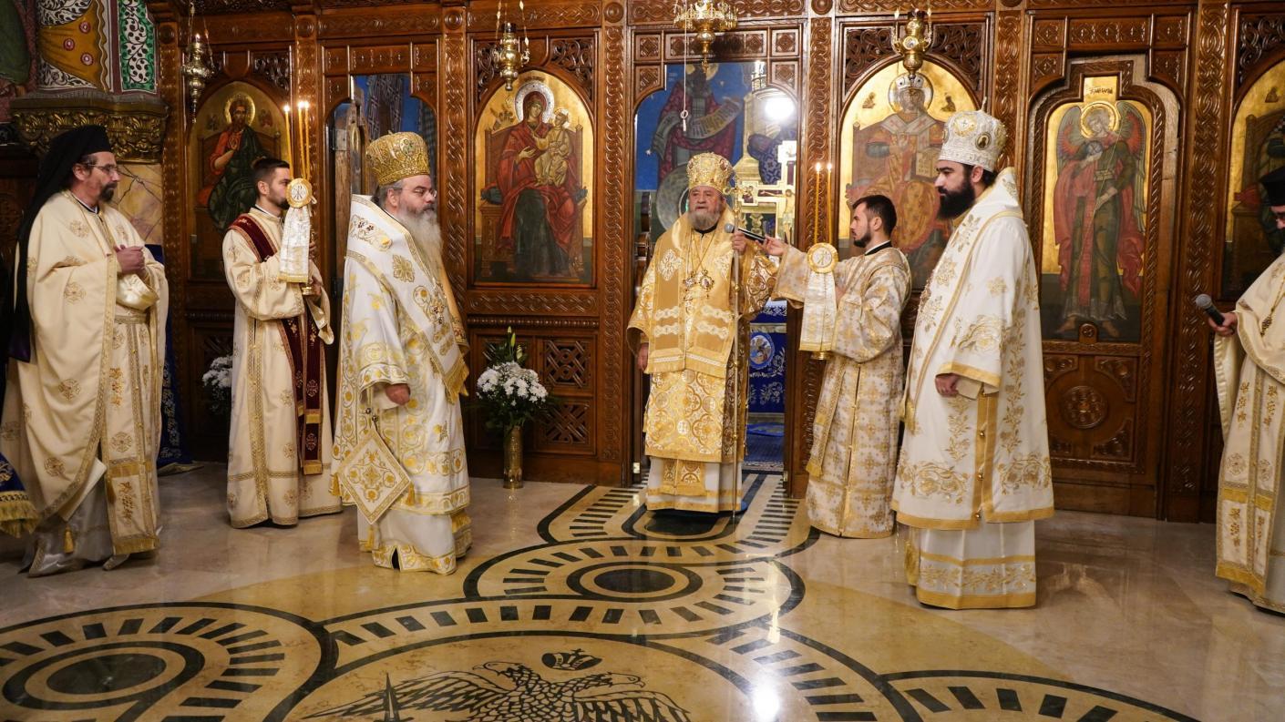 „Sfântul Nicolae ne invită să lucrăm în inima noastră blândețea.” – PS Ignatie