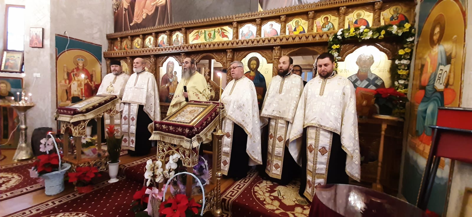 Mare bucurie, de Sfântul Nicolae, la cea mai mică parohie din Protopopiatul Piatra Neamț