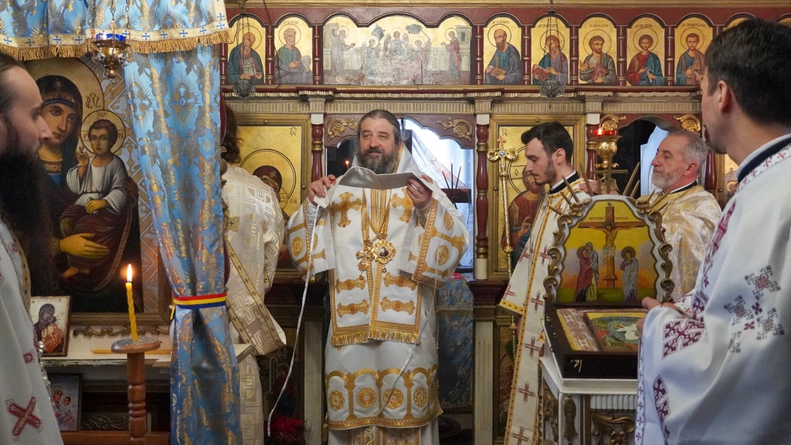 Credincioșii din Parohia Șendreni au un nou preot paroh