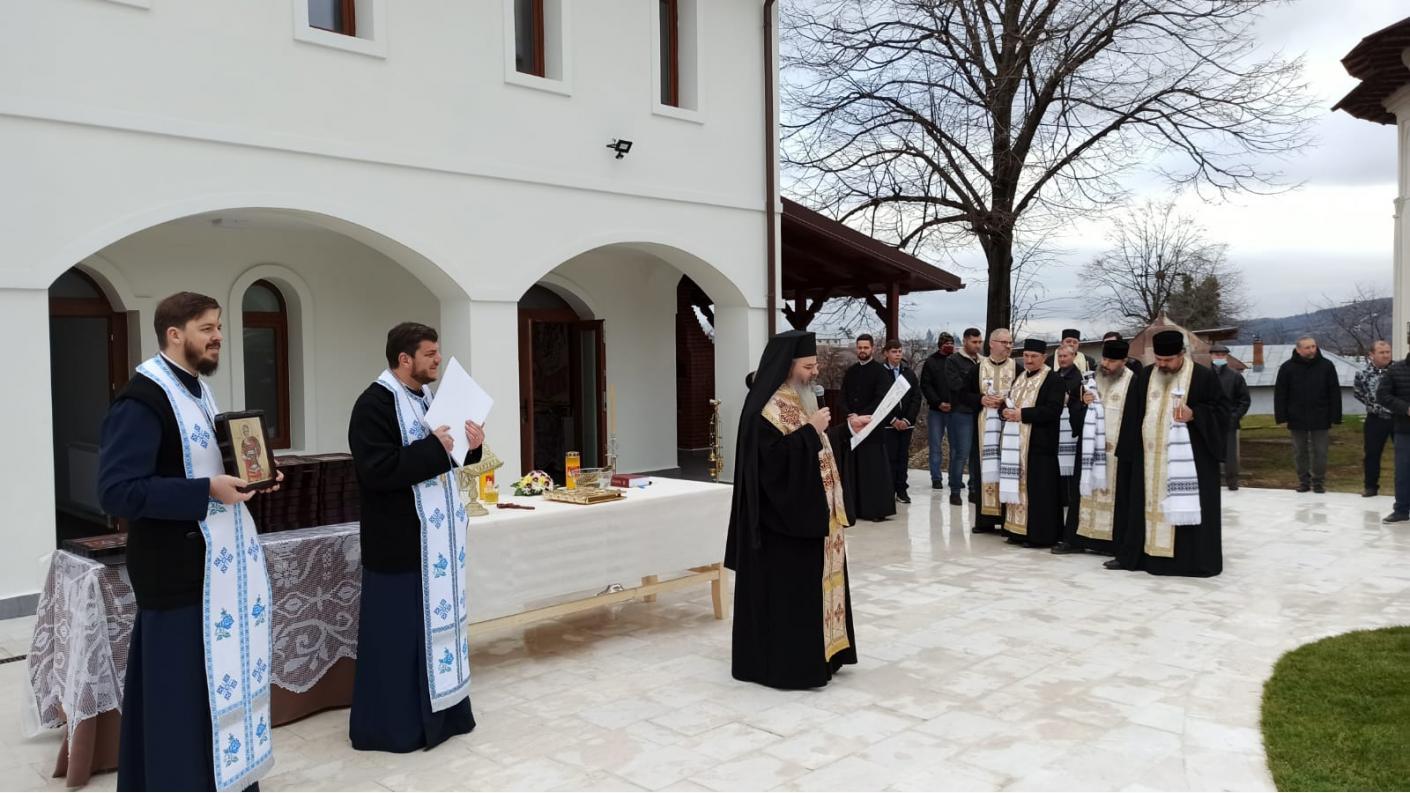PS Ignatie a binecuvântat noul Centru pastoral-social al Bisericii „Sfântul Dumitru” din Huși