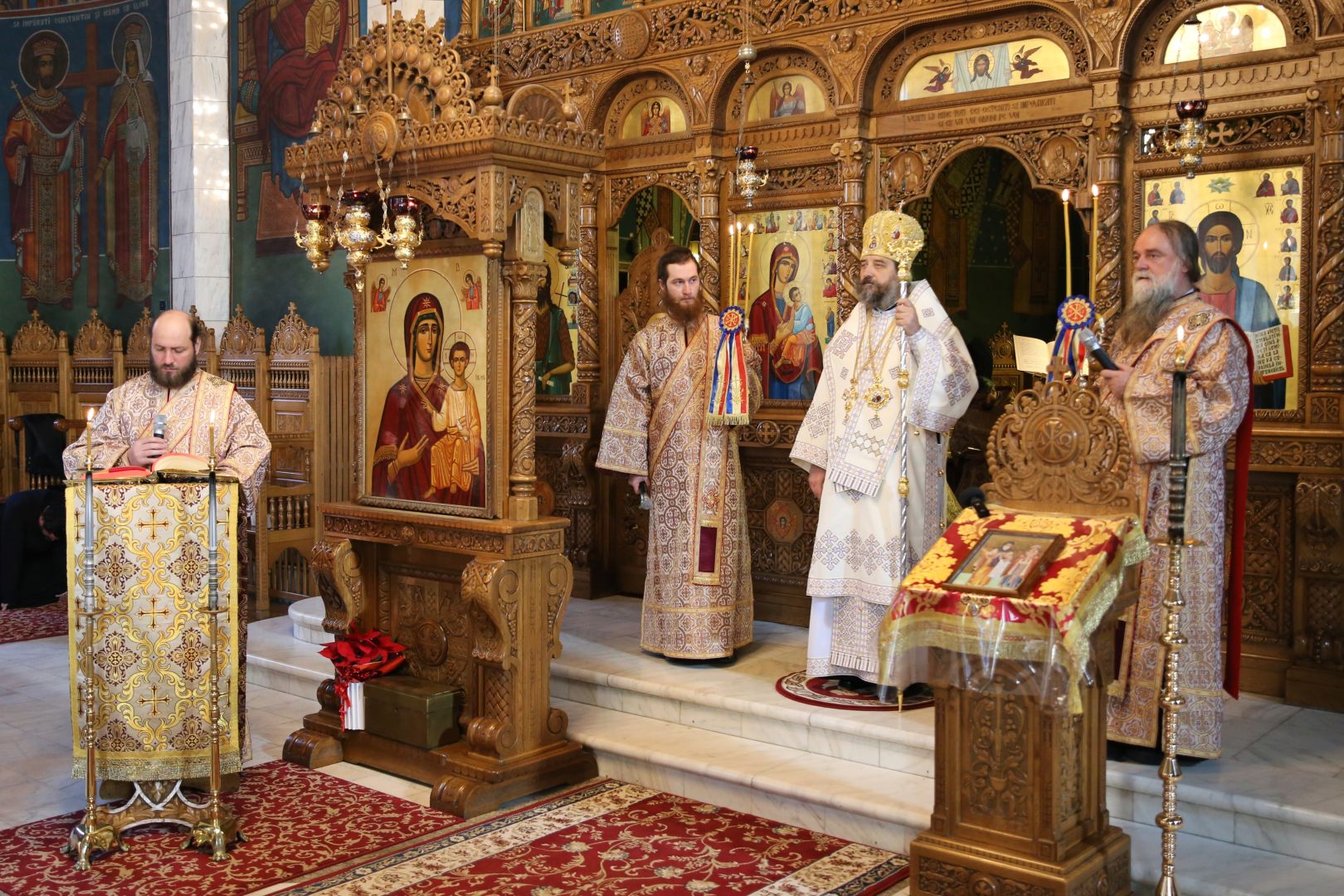 PS Nichifor Botoșăneanul s-a rugat pentru sufletele părinților Cleopa, Paisie și Ioanichie