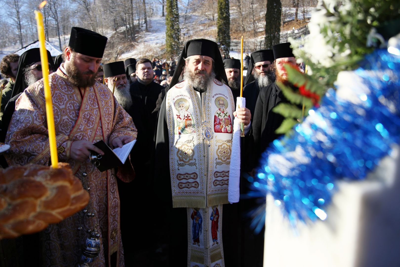 PS Nichifor Botoșăneanul s-a rugat pentru sufletele părinților Cleopa, Paisie și Ioanichie