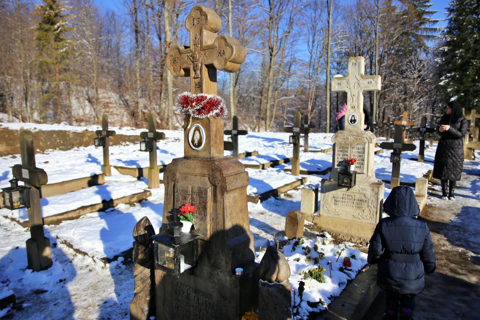 PS Nichifor Botoșăneanul s-a rugat pentru sufletele părinților Cleopa, Paisie și Ioanichie