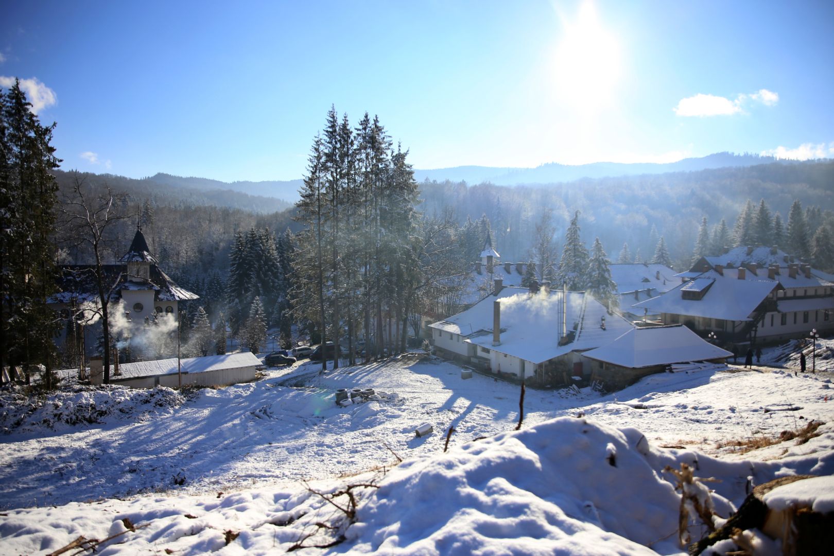 PS Nichifor Botoșăneanul s-a rugat pentru sufletele părinților Cleopa, Paisie și Ioanichie