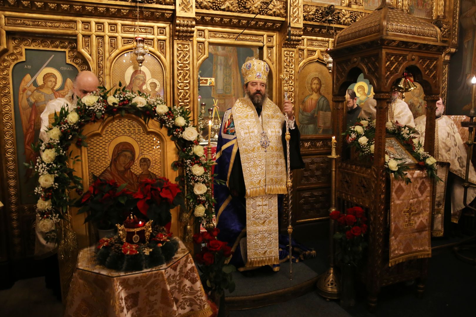 Ierarhul Mirelor Lichiei a fost cinstit ieri seară la Biserica „Sfântul Nicolae Domnesc”. PS Nichifor Botoșăneanul a oficiat slujba vecerniei