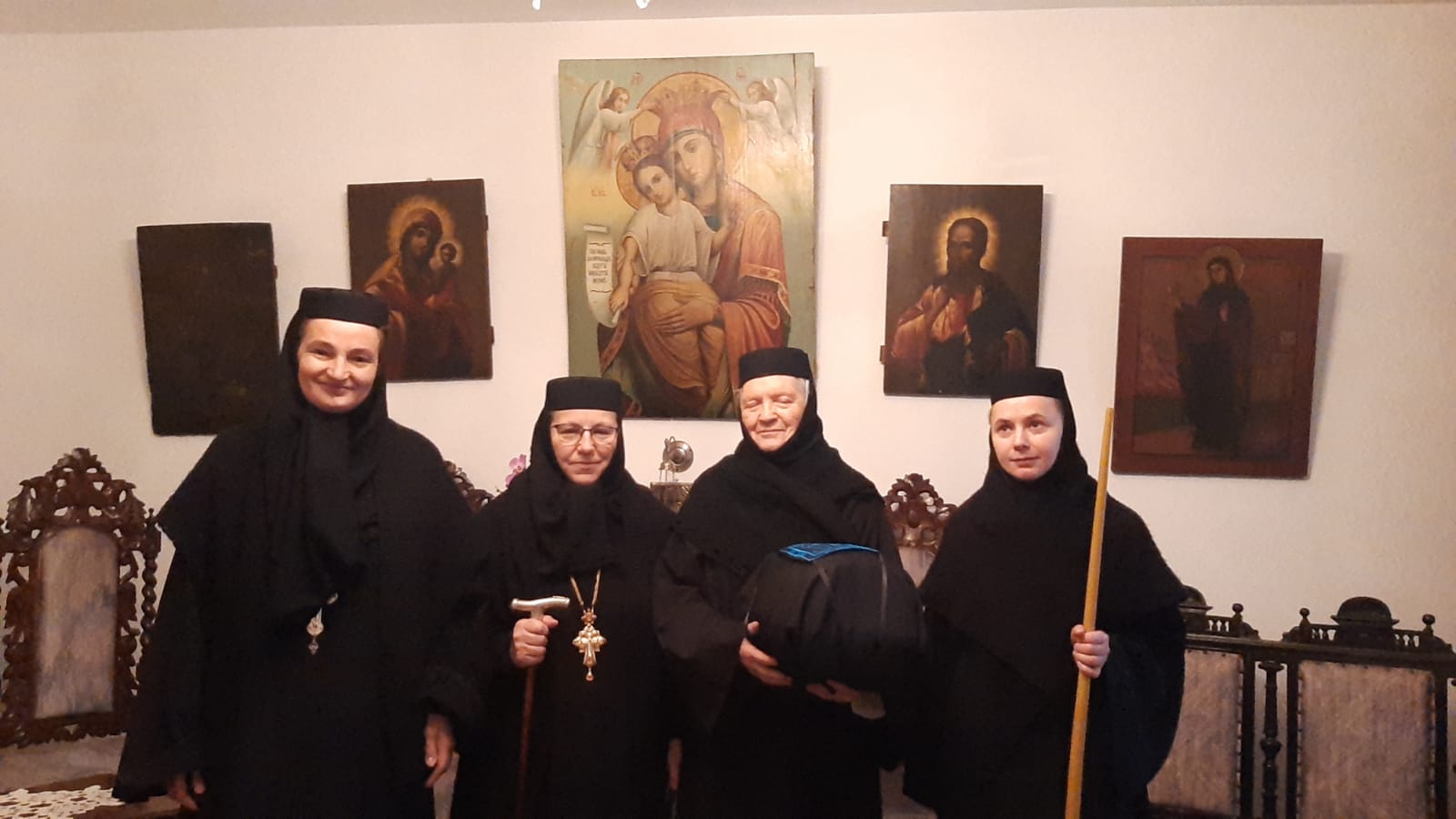 Sora Françoise Détouche, călugărită la Mănăstirea Văratic de PS Părinte Nichifor Botoșăneanul