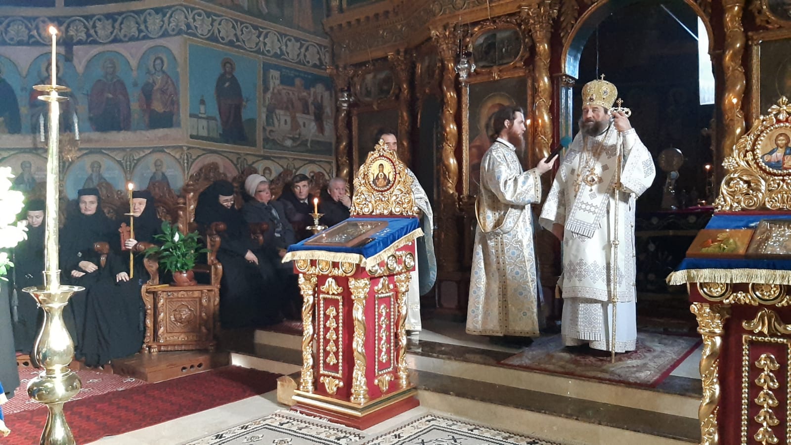 Sora Françoise Détouche, călugărită la Mănăstirea Văratic de PS Părinte Nichifor Botoșăneanul