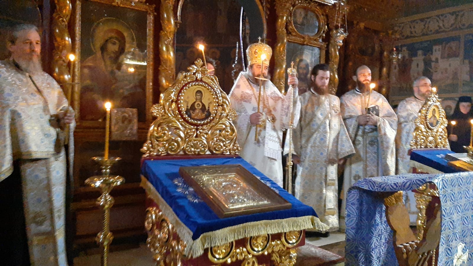 Sora Françoise Détouche, călugărită la Mănăstirea Văratic de PS Părinte Nichifor Botoșăneanul