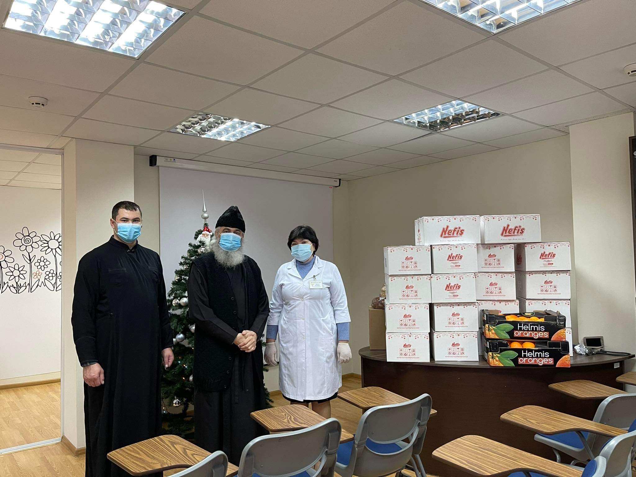 Daruri de Crăciun din partea Mănăstirii Hadâmbu pentru sute de copii din Basarabia