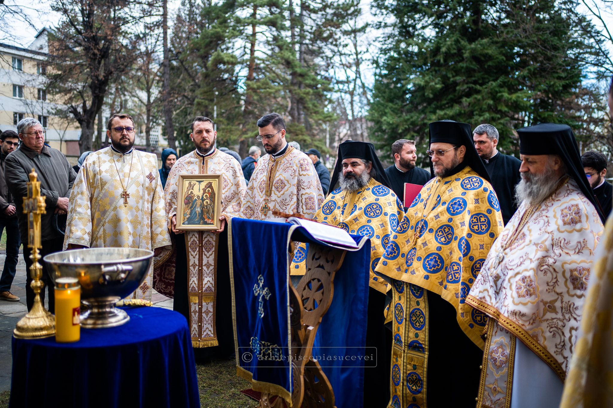 Ajunul sărbătorii Botezului Domnului la Catedrala Arhiepiscopală din Suceava