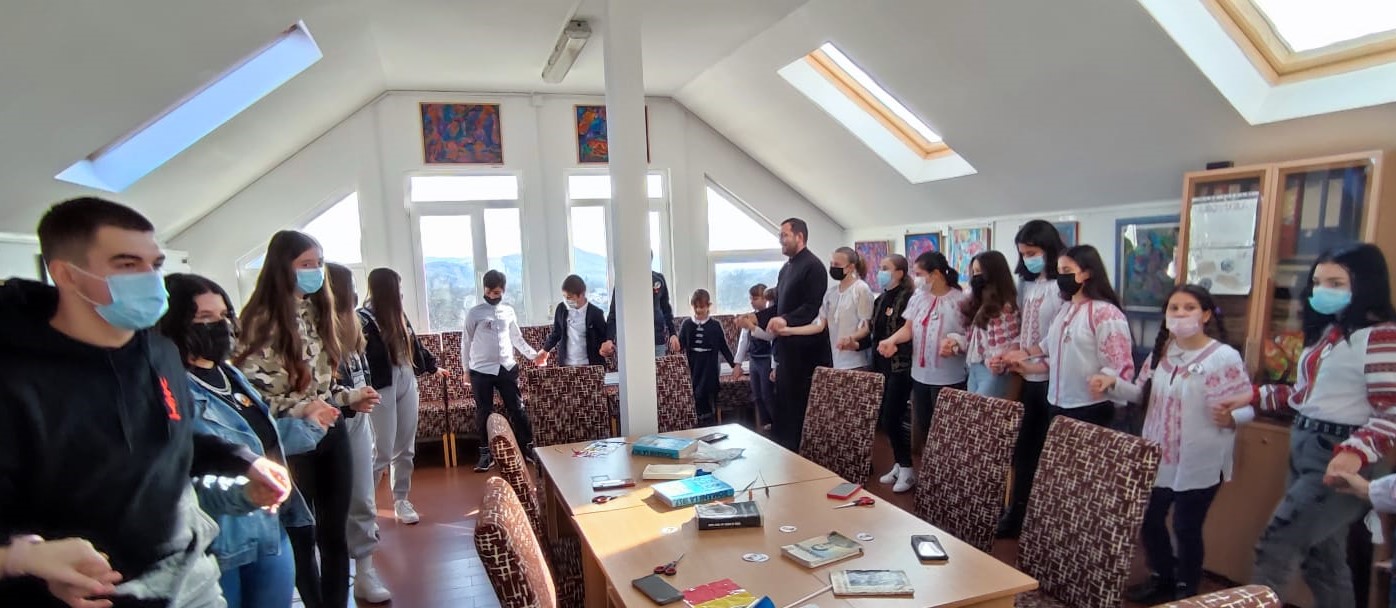 Copiii din proiectele „Alege Școala!” cinstesc valorile și tradițiile