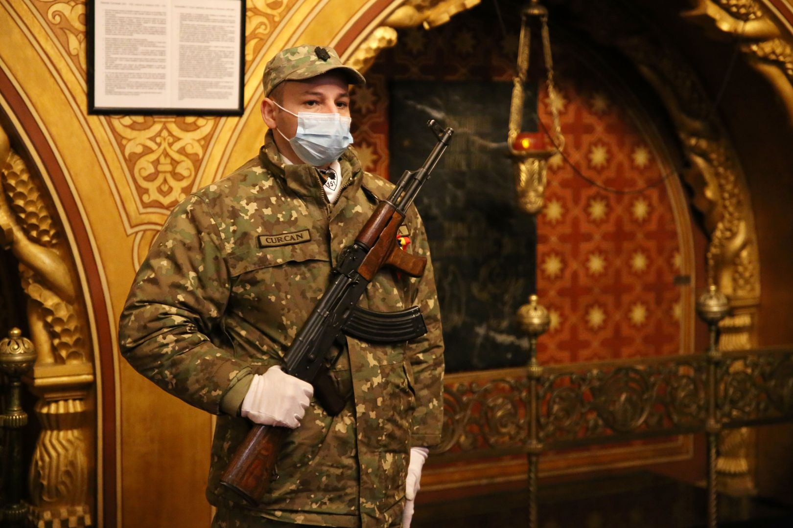 foto: Flavius Popa Înfăptuitorii Unirii Principatelor, pomeniți la Mănăstirea „Sfinții Trei Ierarhi”. IPS Teofan: „Mult bine au făcut națiunii române”