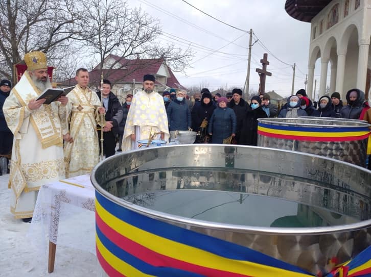 Boboteaza la Parohia „Acoperământul Maicii Domnului” din oraşul Donduşeni