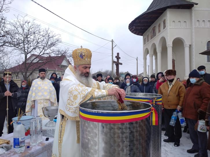 Boboteaza la Parohia „Acoperământul Maicii Domnului” din oraşul Donduşeni