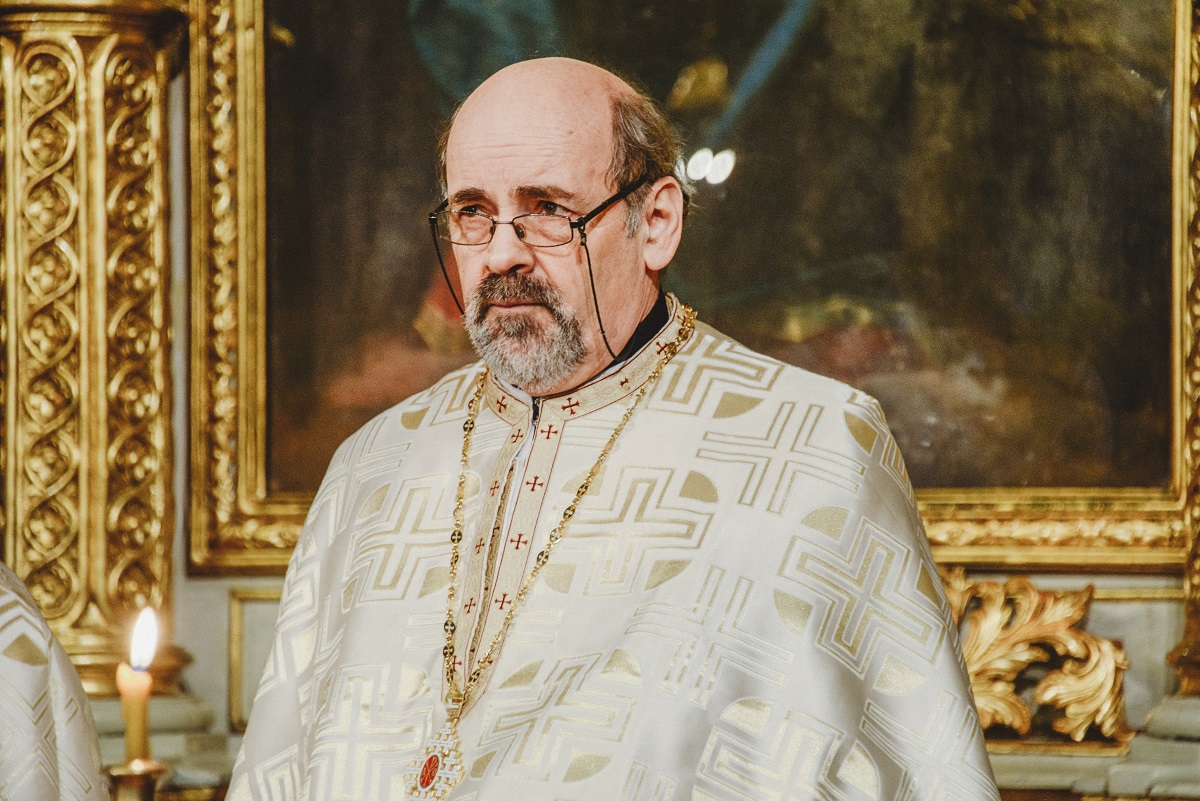 Hramul Facultății de Teologie din Iași, în prezența a trei ierarhi. Unui părinte profesor emerit i-a fost acordată distincția „Crucea Patriarhală”