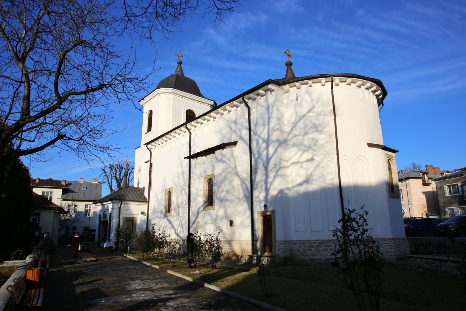 Catapeteasma Bisericii „Tăierea Capului Sfântului Ioan Botezătorul” din Iași, veche de aproape 400 de ani, a fost resfințită