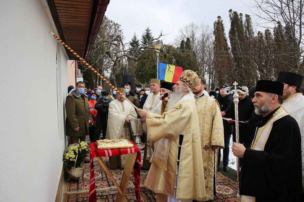 foto: Flavius Popa (Video) Capela Centrului de bătrâni Bivolari a fost resfințită