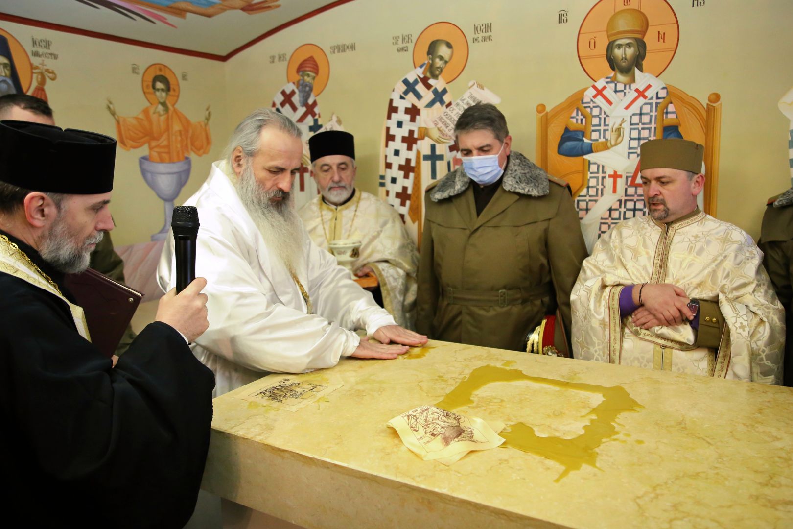 Paraclisul Centrului de asistență medico-socială din Bivolari, renovat de Batalionul 151 Infanterie, a fost târnosit duminică