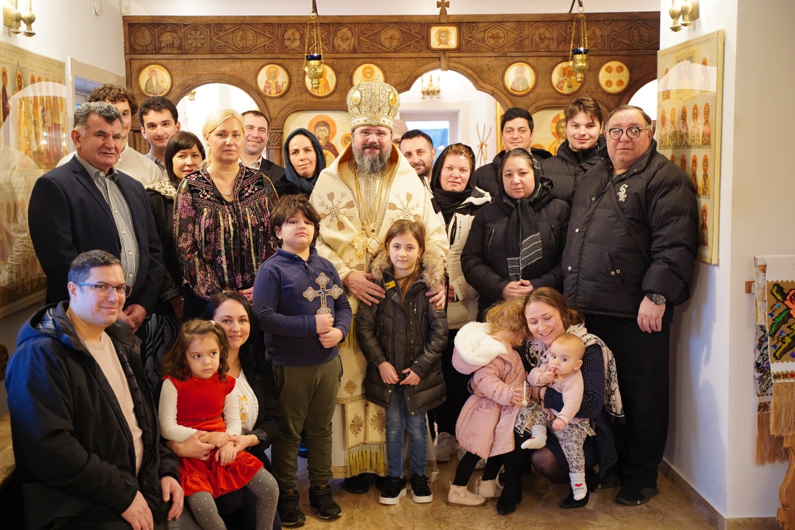 (Foto) Slujiri arhierești în Stockholm și în parohia „Sfinții Trei Ierarhi” din Uppsala