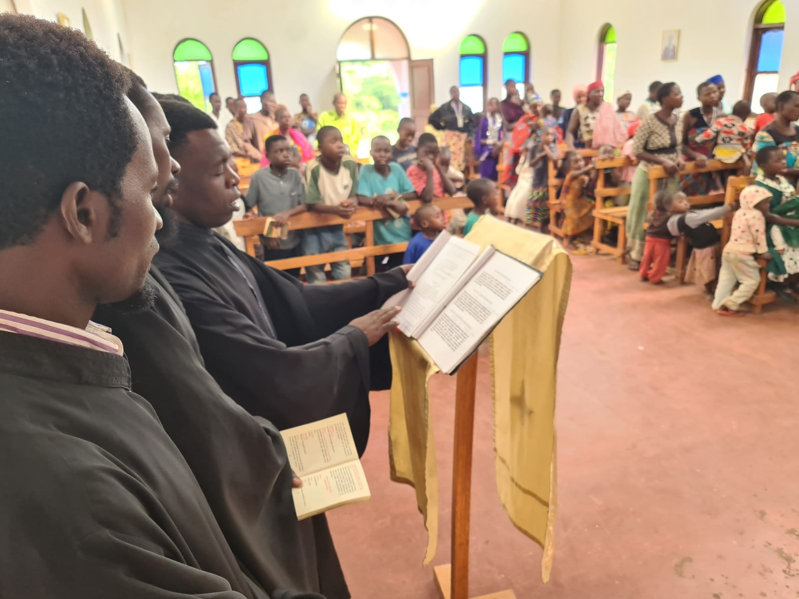 Trăirea bucuriei împreună cu massaii ortodocși din Ipwasi