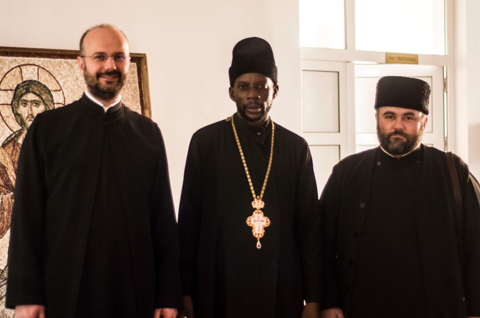 Comuniune inter-ortodoxă și dialog misionar: Parintele Habbil Lipesa Omukuba, din Kenya (Africa), invitat special la Facultatea de Teologie din Alba Iulia Comuniune inter-ortodoxă și dialog misionar: Parintele Habbil Lipesa Omukuba, din Kenya (Africa), invitat special la Facultatea de Teologie din Alba Iulia